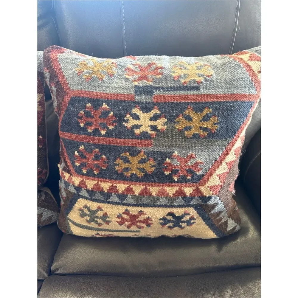 Pottery Barn Curtis Kilim Set of 2 Pillows Wool/ Cotton Blend Multi Colored EUC